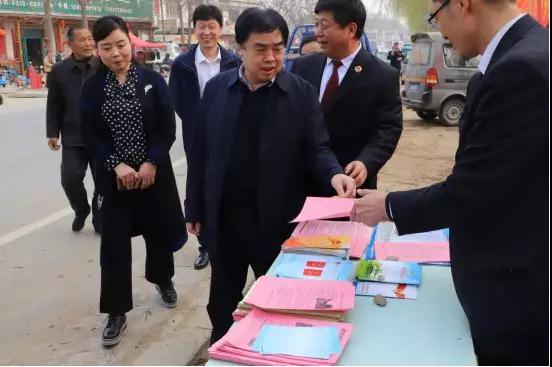 内检动态内丘县人民检察院开展扫黑除恶集中宣传活动